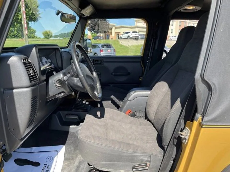 2003 jeep wrangler interior