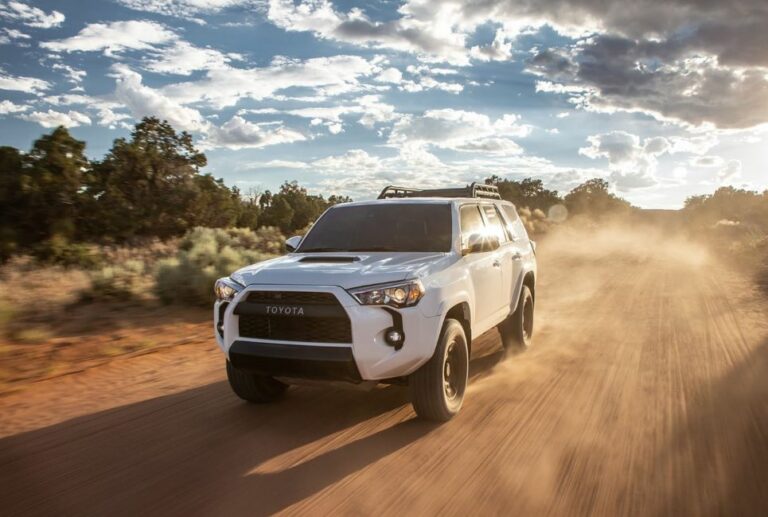 FJ Cruiser vs 4Runner Compared Which is Better? 4x4 Reports